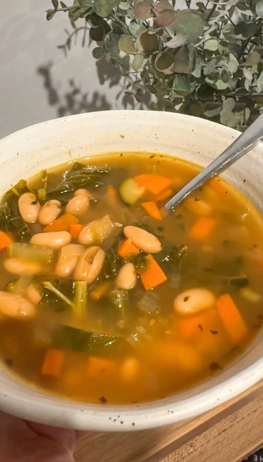 Delicious Slow Cooker Vegetable Soup